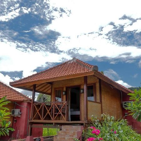 Yut'S Inn Flower Paradise Gili Gede Exterior photo