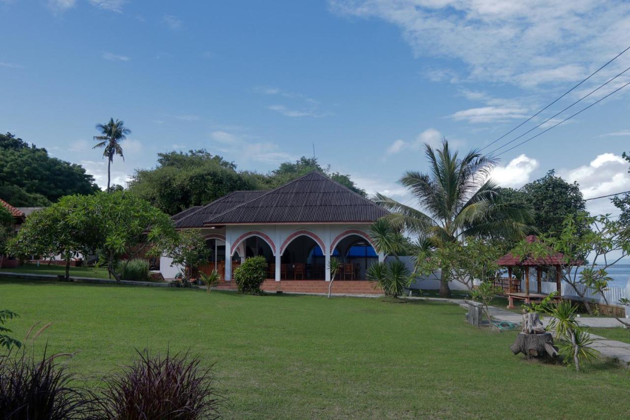 Yut'S Inn Flower Paradise Gili Gede Exterior photo