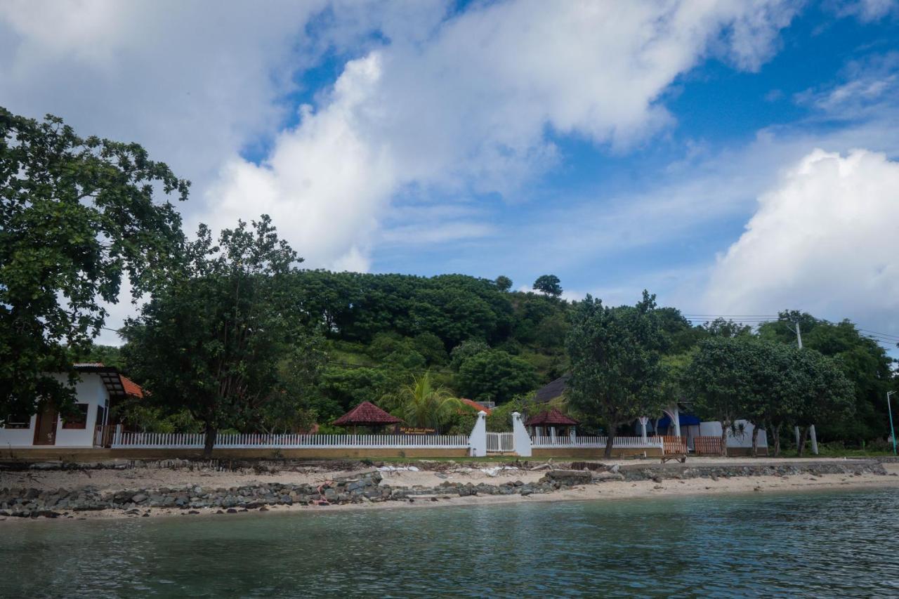 Yut'S Inn Flower Paradise Gili Gede Exterior photo