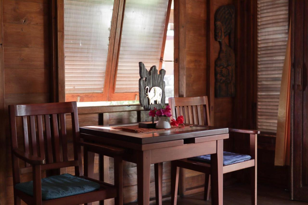 Yut'S Inn Flower Paradise Gili Gede Exterior photo