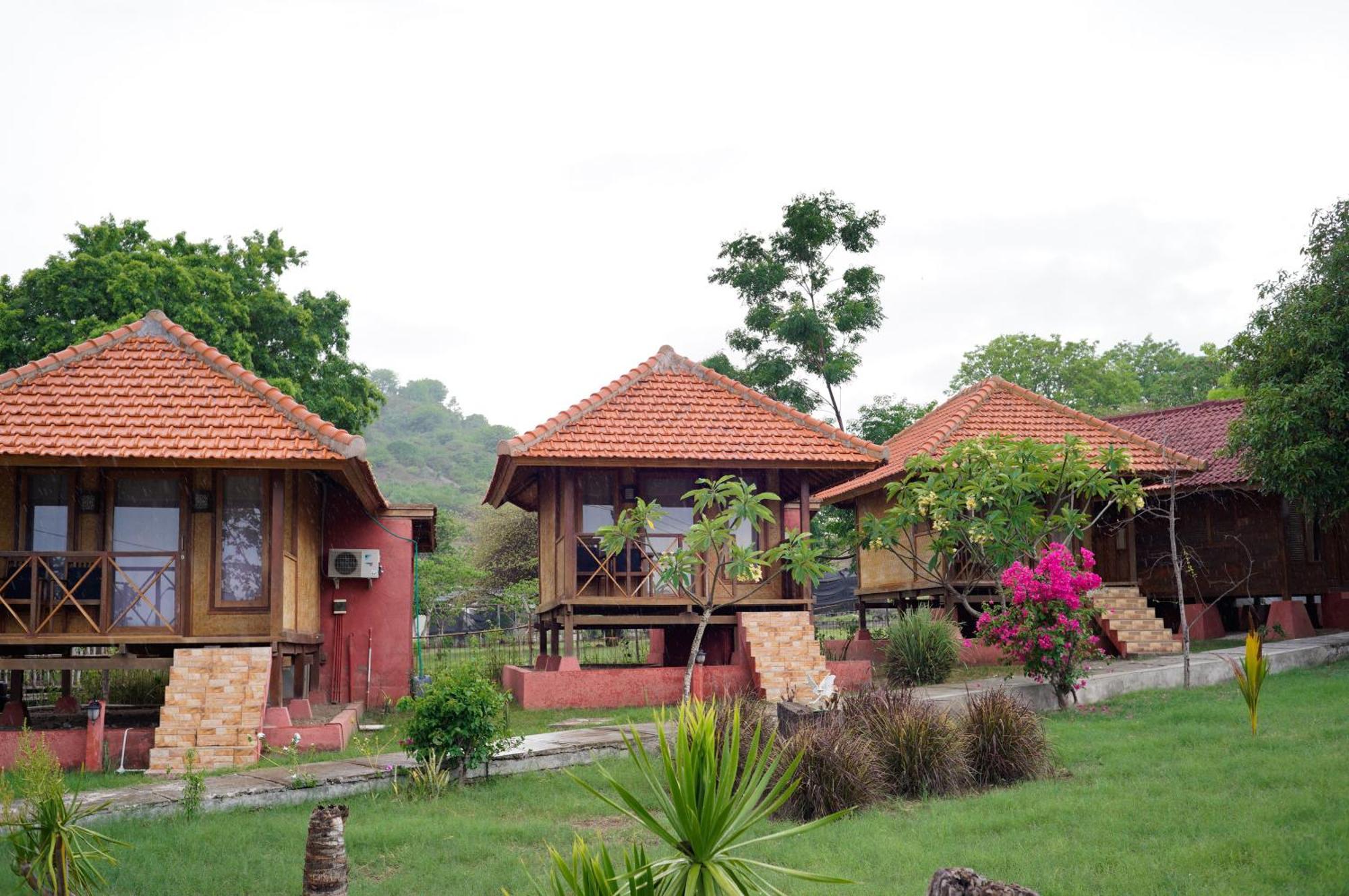 Yut'S Inn Flower Paradise Gili Gede Exterior photo