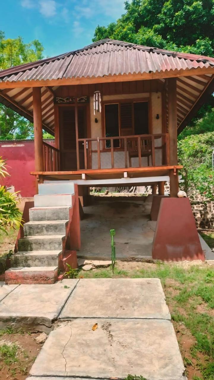 Yut'S Inn Flower Paradise Gili Gede Exterior photo